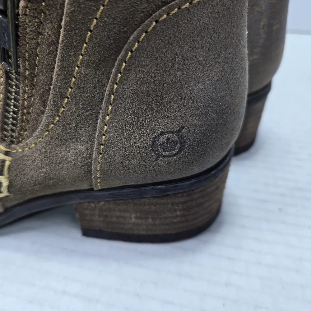Born Malta II Zip-up Chelsea Taupe Distressed Taupe Ankle Booties Boots Size 6.5 - Picture 11 of 11